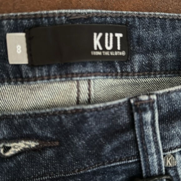 KUT FROM THE KLOTH  Gigi High Rise Frey Short In Medium Wash - NWT- Size8 - Picture 4 of 5